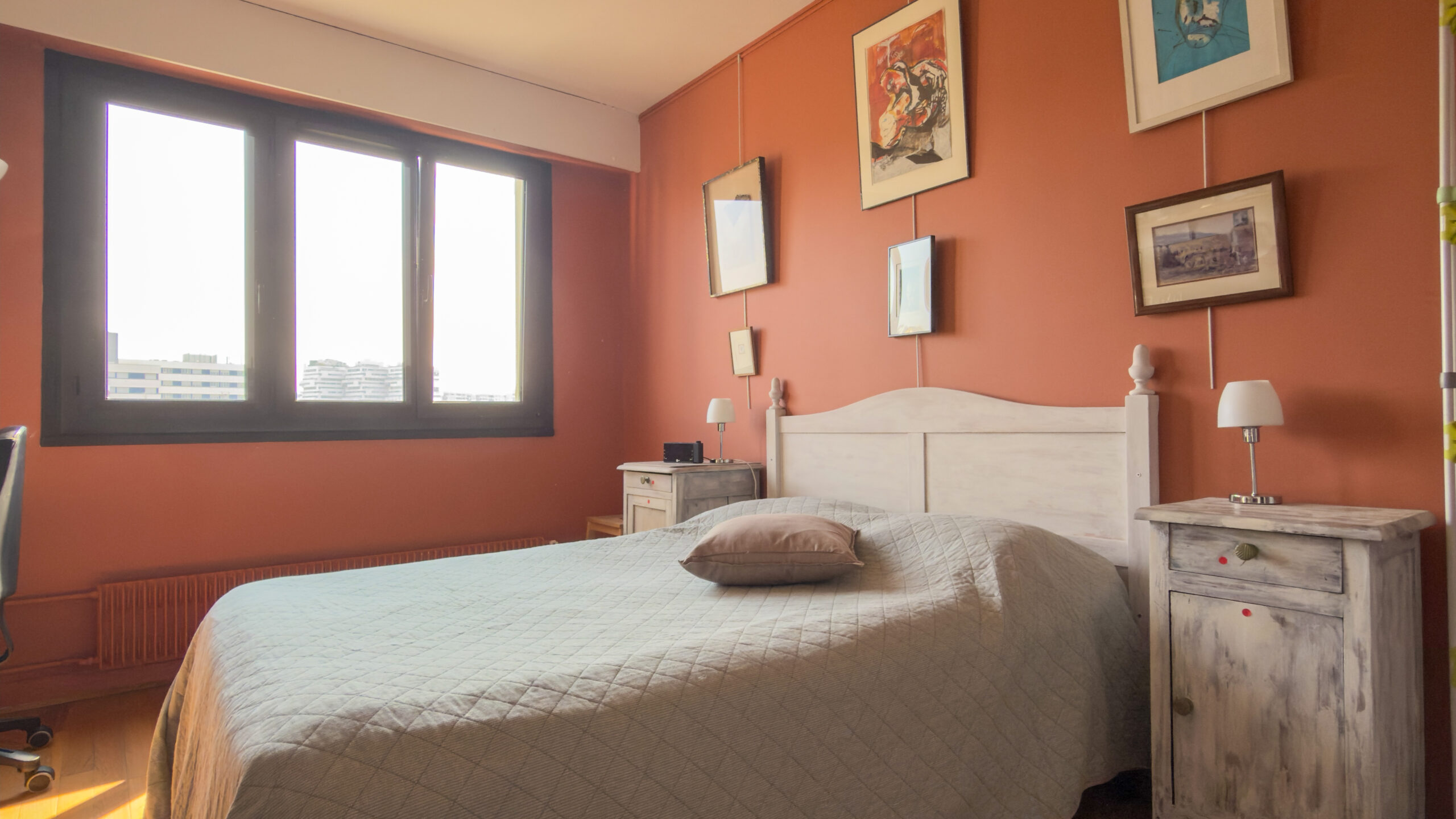 Chambre terracotta