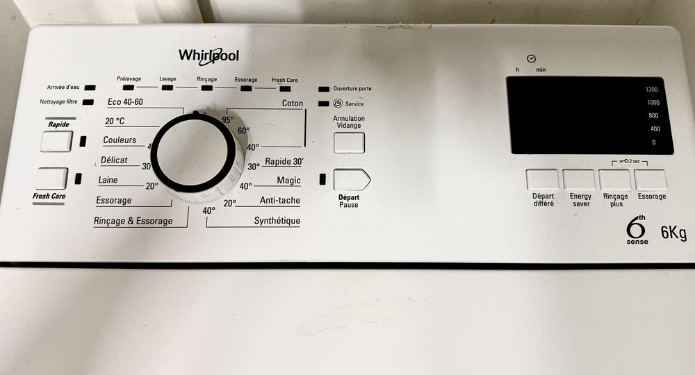 Machine à laver — bandeau de commande