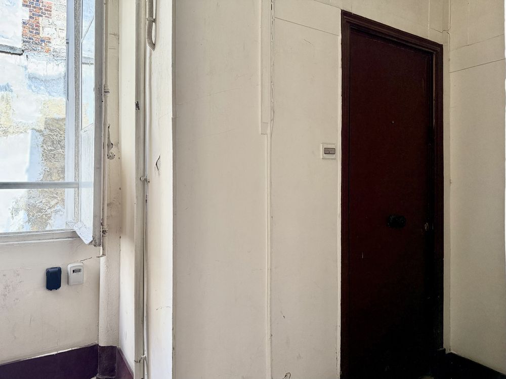 Porte d'entrée de l'appartement