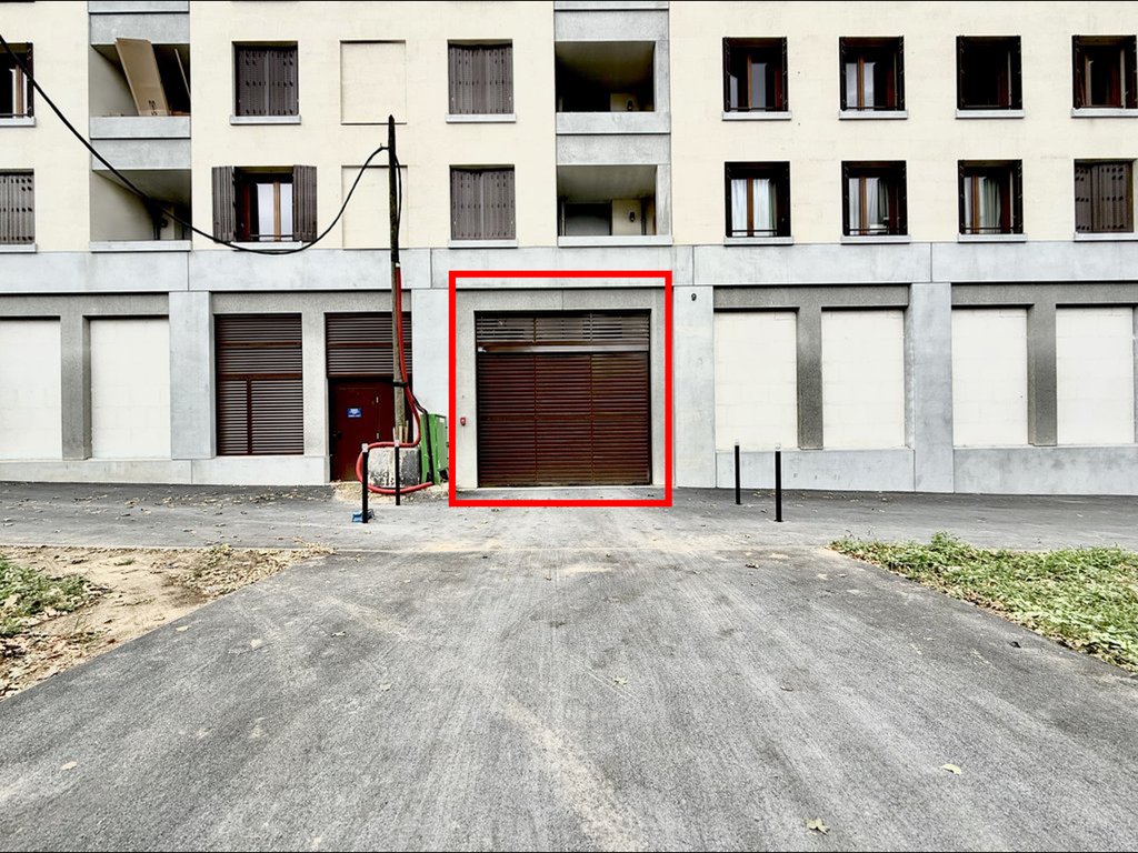 Entrée du parking